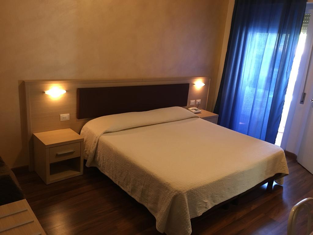 Hotel Grifone Principina a Mare Dış mekan fotoğraf