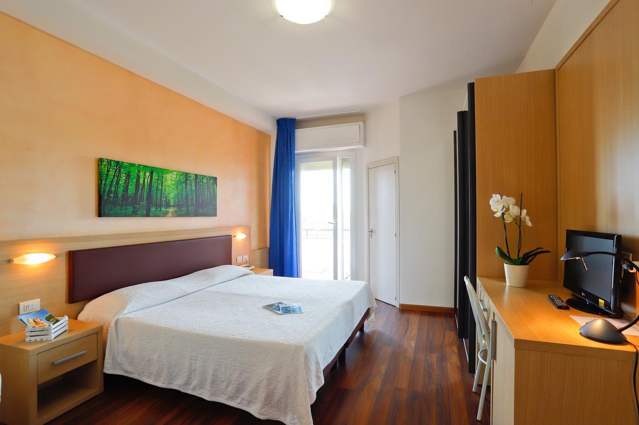 Hotel Grifone Principina a Mare Dış mekan fotoğraf