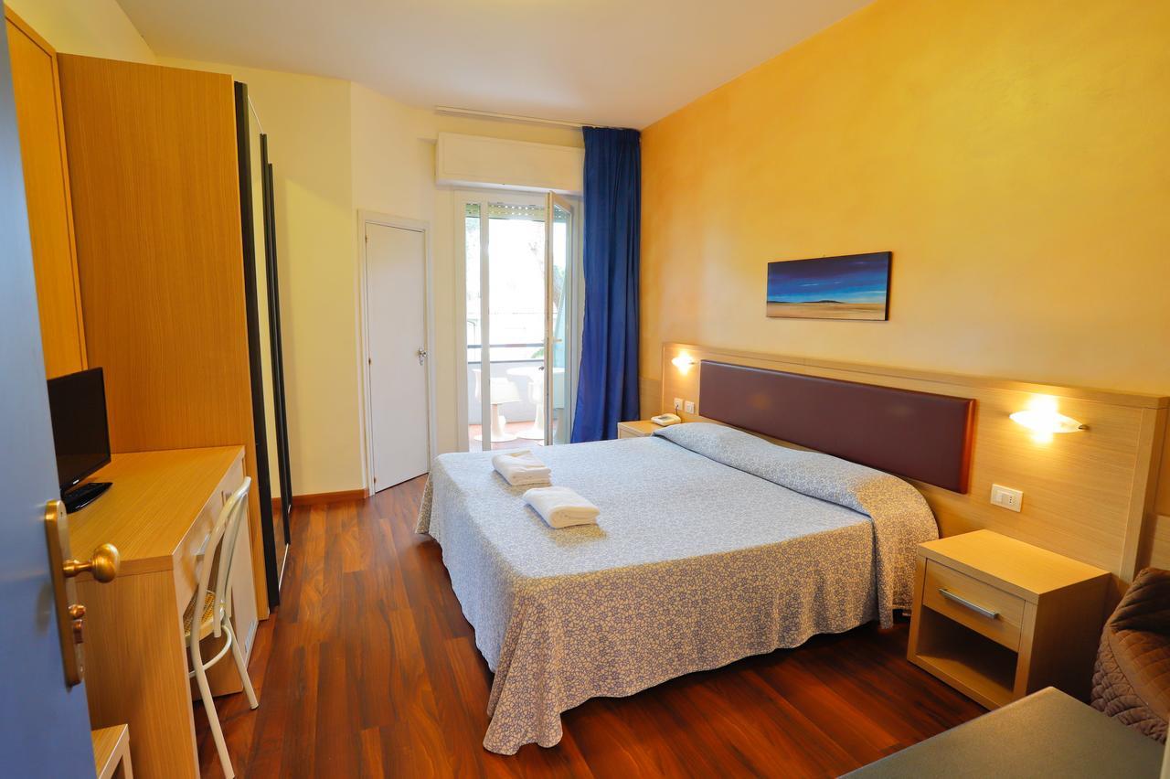 Hotel Grifone Principina a Mare Dış mekan fotoğraf